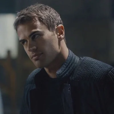 Four - Tobias Eaton