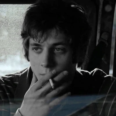 2SL lip gallagher