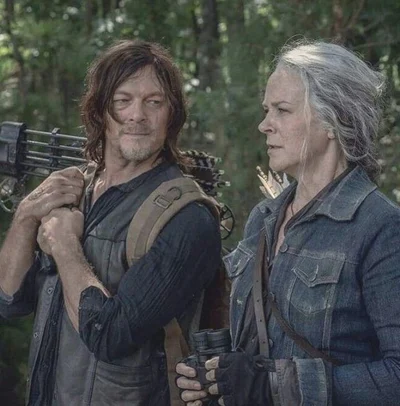 02 Carol and Daryl